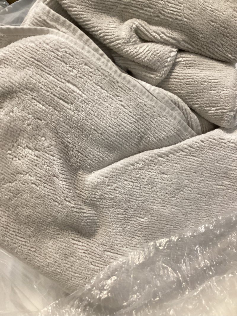 Condition photo showing Good Condition for turkish ribbed quick dry bath towel (set of 2), one size, silver
