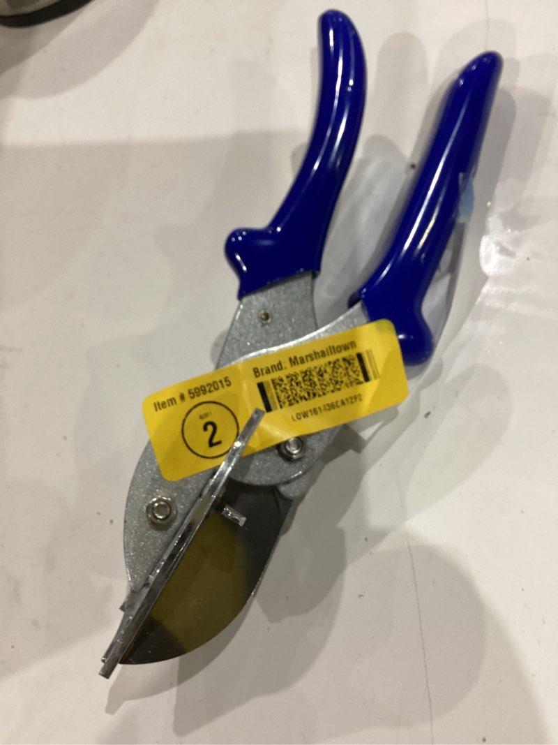 Condition photo showing As Is for marshalltown miter steel snips