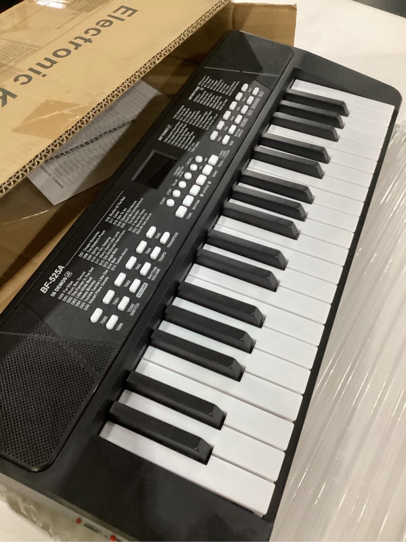 M SANMERSEN Piano Keyboard for Beginners, 37 Keys Built-in 1200mA Rechargeable Battery Electronic Pi