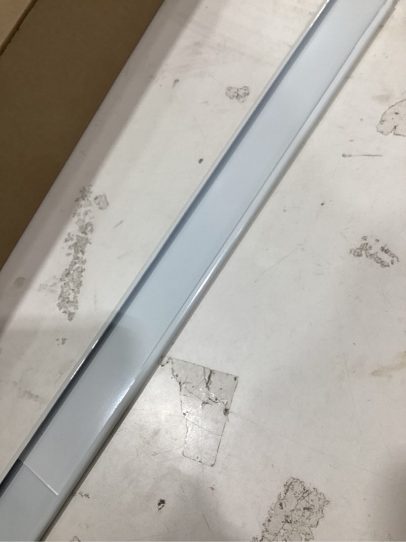 Condition photo showing Good Condition for fantasia 2.5" wide pocket curtain rod for windows 28"- 48" adjustable width. 3.5-4.5" adjustable projection - white - easy to install telescoping rod, with brackets & hardware 28"-48"