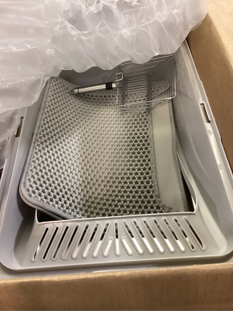 Condition photo showing Good Condition for Stainless Steel Litter Box | XL Enclosed Cat Litter Boxes with Lid for Big Cats | High Sided, Anti-Urine Leakage | Non-Stick Bottom & Includes Litter Mat & Metal Scoop