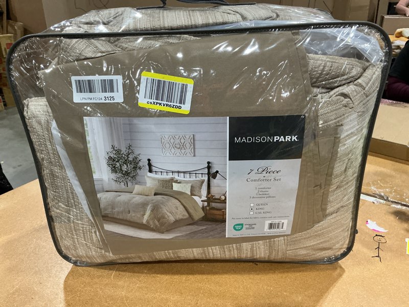 Condition photo showing Good Condition for madison park walter comforter-luxe seersucker print design all season down alternative bedding, matching shams, bedskirt, decorative pillows, king(104"x92"), taupe (mp10-7086) king (104 in x 92 in) taupe