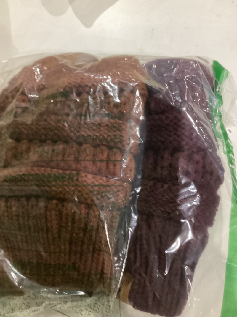 Condition photo showing Good Condition for similarly 3 pack satin lined beanie for women men winter slouchy cap adult soft knit hat with satin lining one size fits most black, burgundy, coffee