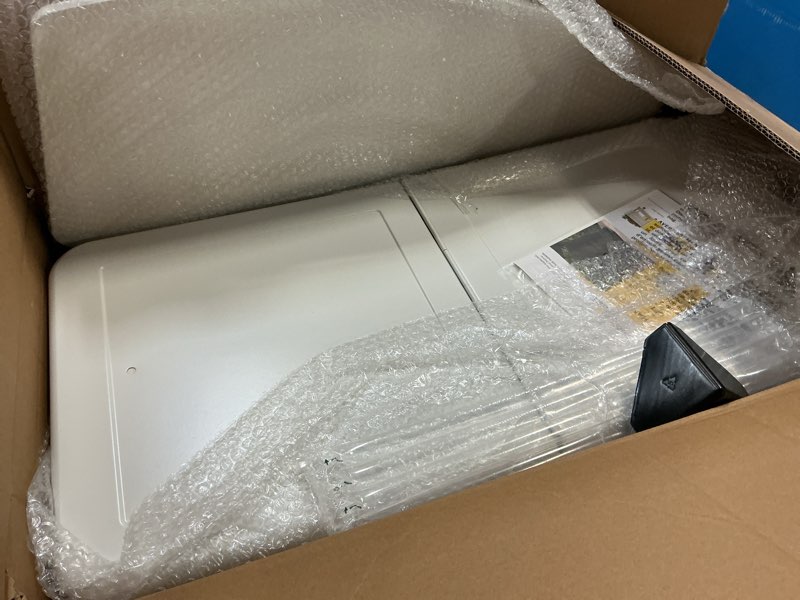 Condition photo showing Good Condition for permasteel 80 quart(s) white insulated beverage cooler