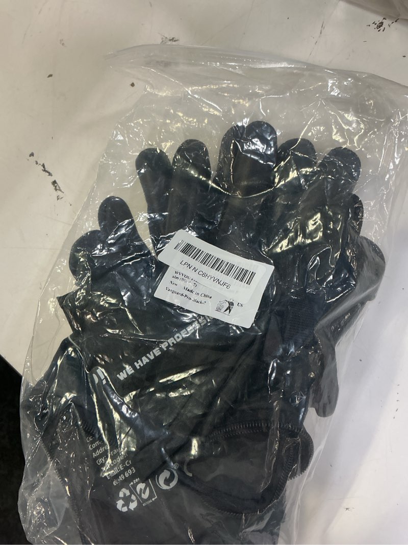 Condition photo showing New/Like New for wvvou professional goalkeeper gloves for adults and youth soccer goalie gloves breathable soccer gloves high performance guantes de portero with 4+3mm sticky super grip latex palm black 7