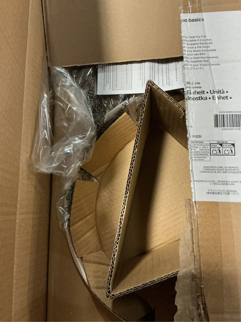 Condition photo showing New/Like New for Amazon Basics Tri-Ply Stainless Steel Fry Pan, 12 inch, Silver