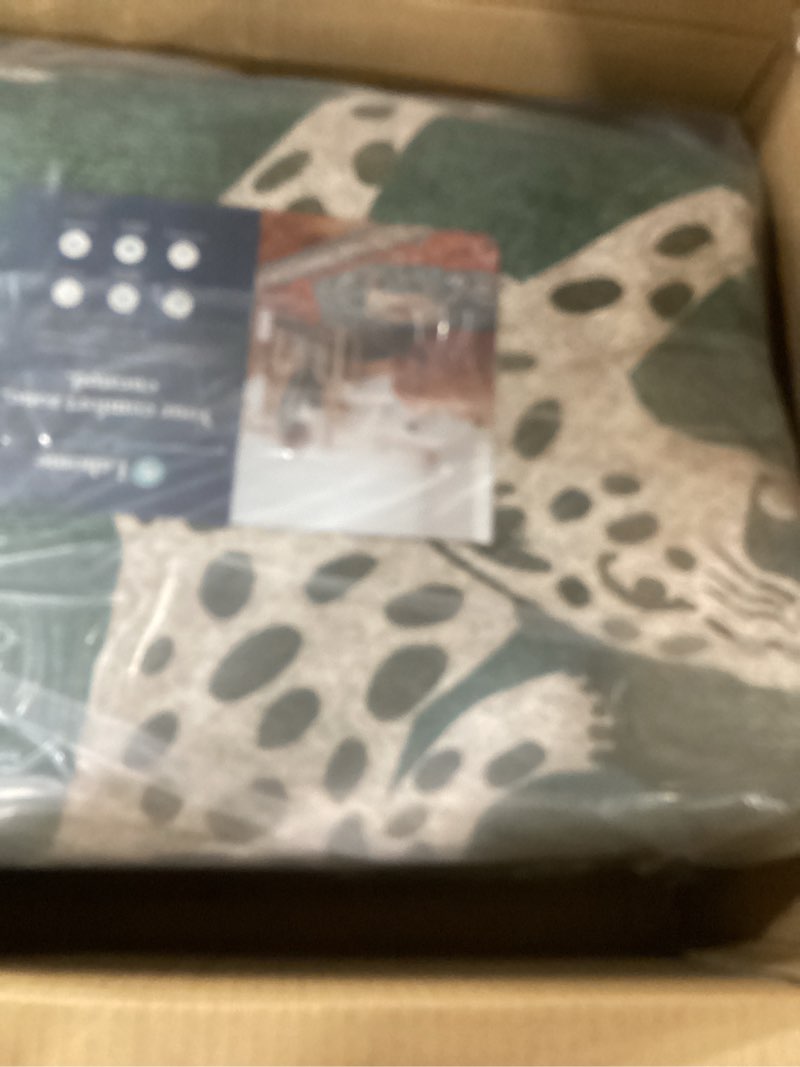 Condition photo showing New/Like New for moynesa green 8x10 area rugs for living room, washable vintage animal area rug for bedroom, dining room table, home office, boho soft non slip indoor large carpets (8x10 green) 8' x 10' (rectangular) green