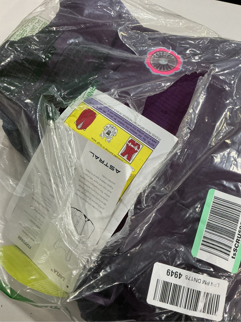Condition photo showing New/Like New for s/m life jacket