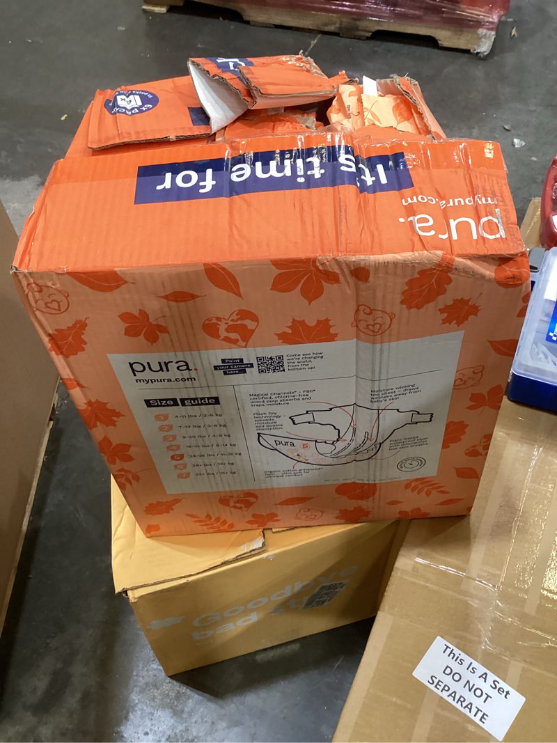 Condition photo showing Good Condition for size 5 diapers
