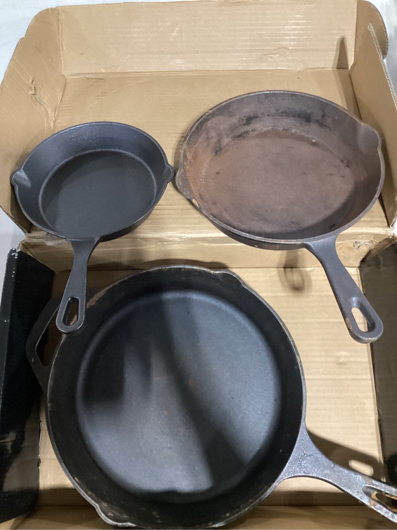 Condition photo showing As Is for ewfen cast iron skillet 3-piece set, heavy-duty professional restaurant chef quality pre-seasoned pan cookware set, 6", 8", 10" pans for frying, saute, cooking, use indoor/outdoor, oven, grill 6+8+10 inch