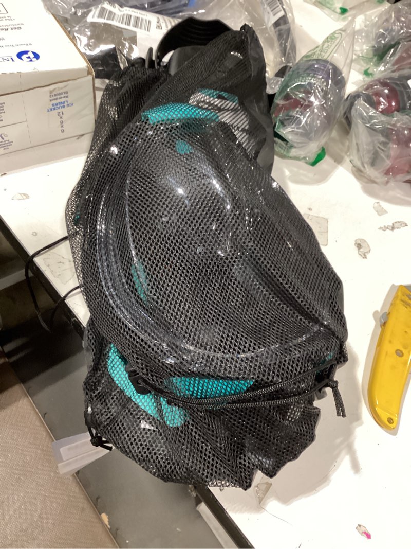 Condition photo showing Good Condition for viginsul mask fins snorkeling gear for adults, full face snorkel mask & adjustable swim fins snorkel set, panoramic view snorkel mask dry top anti-fog anti-leak black green l/xl mask+l/xl fins