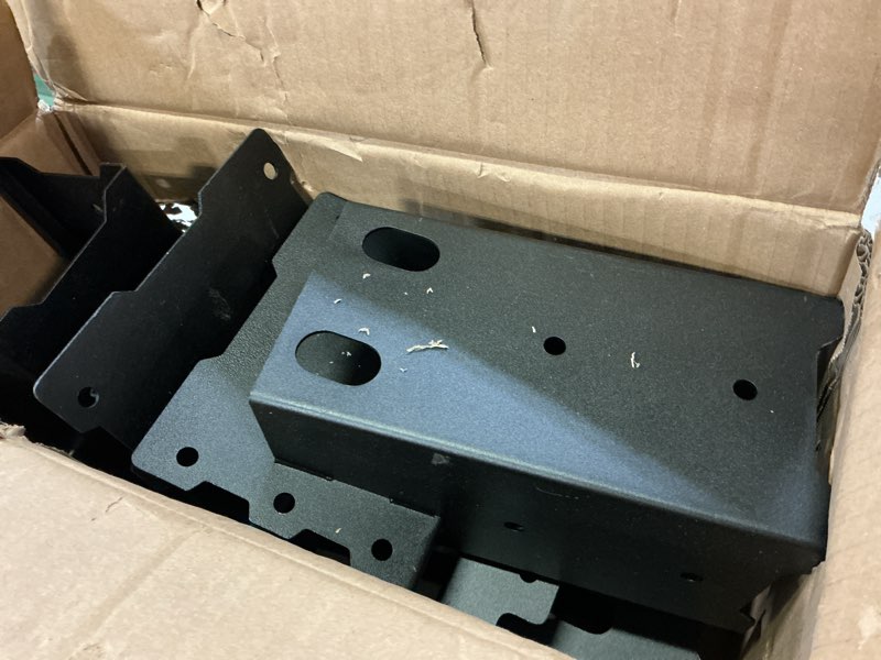 Condition photo showing Good Condition for deer stand brackets 4 x 4, outdoor platform deer blind brackets 4 pcs / 8 pcs, 12 / 14 gauge steel elevator brackets for hunting platform, shooting shacks, tree houses
