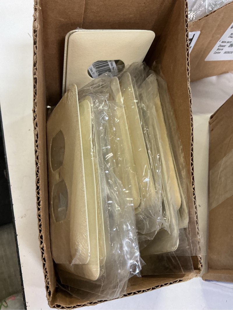 Condition photo showing Good Condition for princess 1 gang 1 duplex wall plate - ivory wrinkle(pack 22)