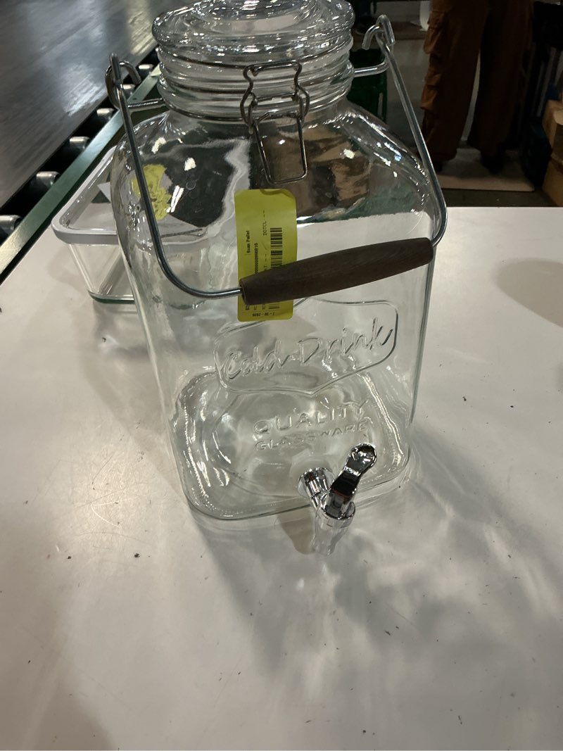 Condition photo showing New/Like New for better homes & gardens glass 2 gallon beverage dispenser with glass clamp lid