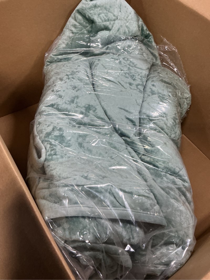 Condition photo showing Good Condition for Fredsure Distressed Velvet Quilt Set, 3 Pieces Sage Green King, Distressed Velvet Face and Brushed Microfiber Reverse with Diamond Quilting King Sage Green