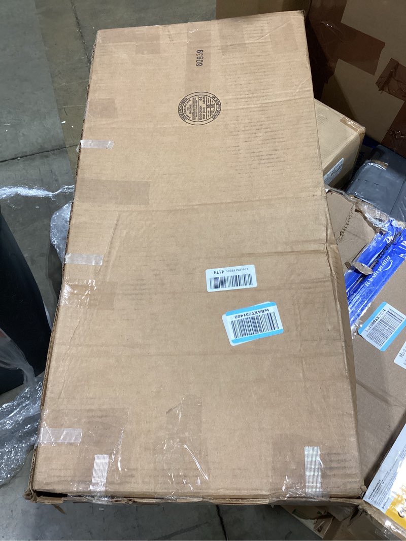 Condition photo showing Good Condition for regalo safety 38" baby gate for doorways & bottom of stairs, pressure mount design for babies, toddlers & pets, tested & safe for 30 years, american designed, american owned, white white 29-38.5"w x 30"h
