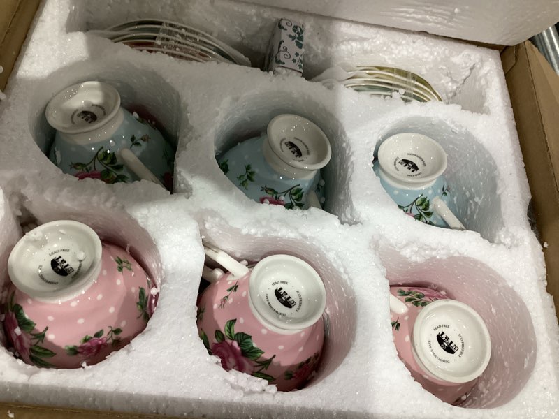 Condition photo showing Good Condition for BTaT- Floral Tea Cups and Saucers, Set of 12, 8 oz, Fine Porcelain Teacup Set with Gold Trim for Afternoon Tea, Weddings, Parties & Gifting, Dishwasher Safe, Lightweight, Non-Toxic Multicolor 12 Pack