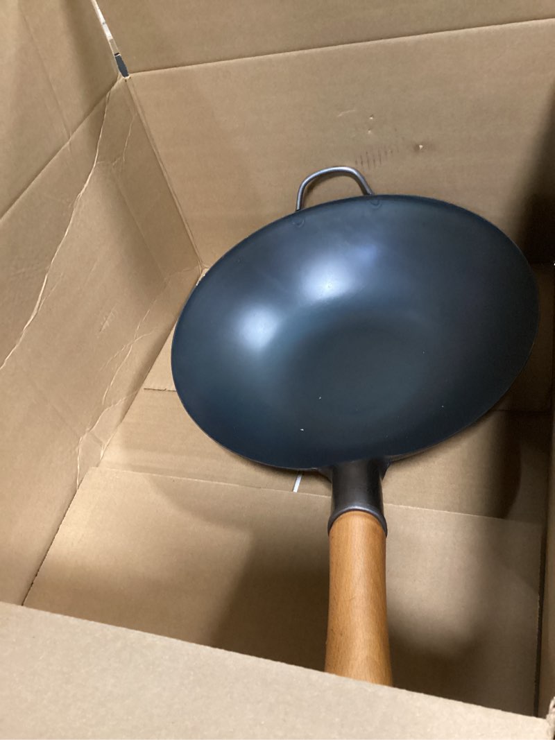 Condition photo showing Good Condition for YOSUKATA 13.5" Carbon Steel Wok Pan – Pre-Seasoned Flat Bottom Pow Wok for Stir Fry, BBQ, Grill & Camping – Traditional Japanese Chinese Cookware – Compatible with Induction, Electric, Gas, Open Fire
