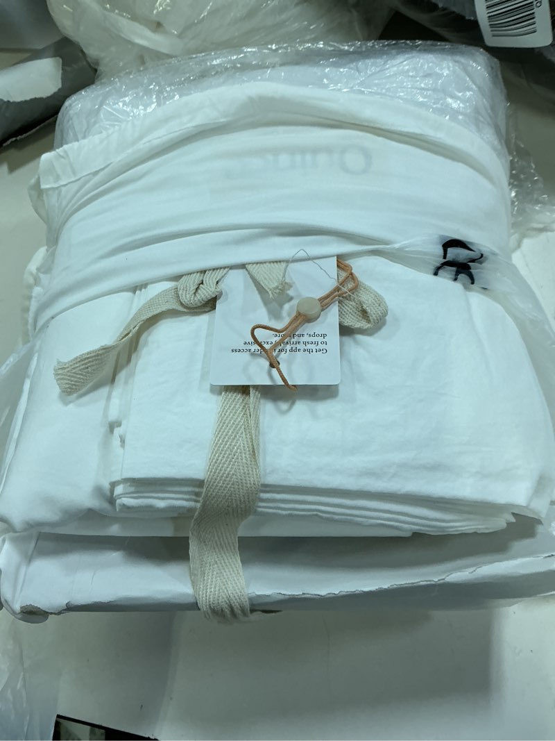 Condition photo showing Good Condition for quince organic crisp percale sheet set, cal king, white