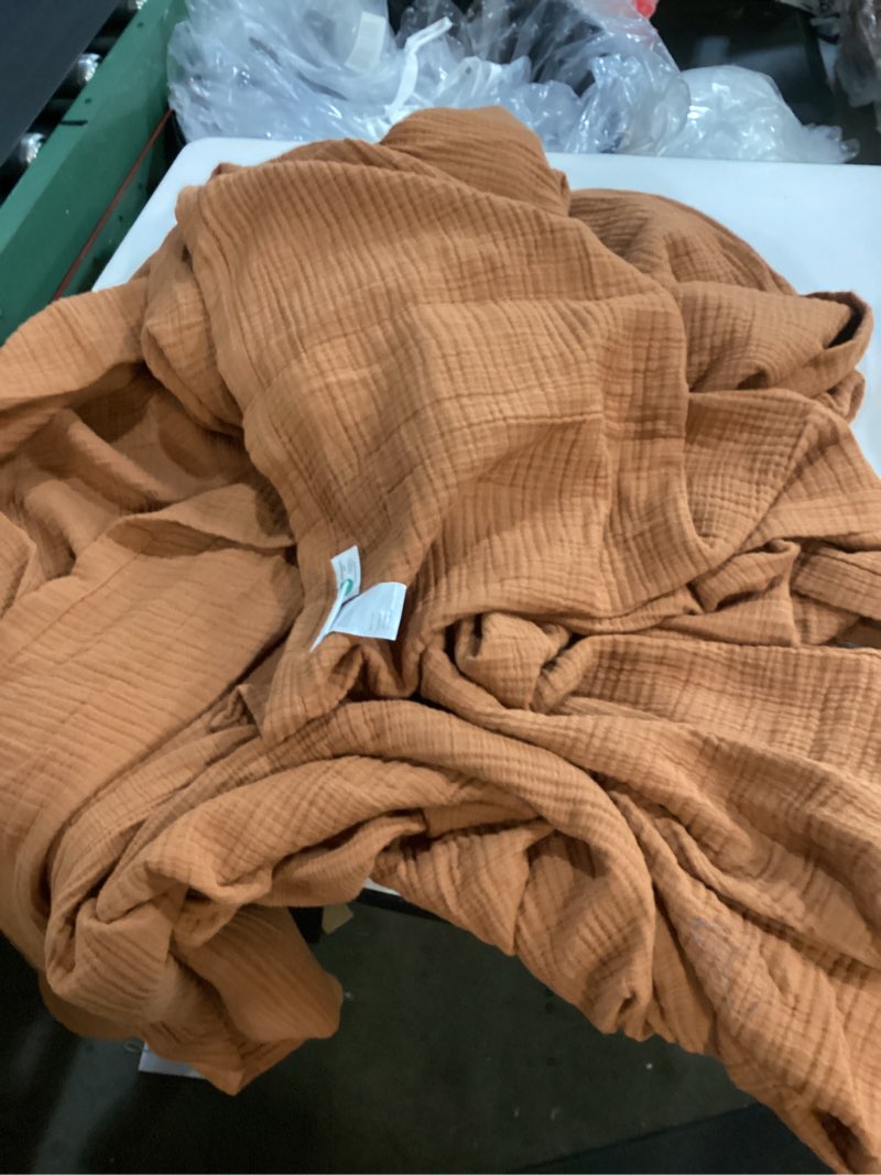 Condition photo showing As Is for  quince organic airy gauze blanket king terracato
