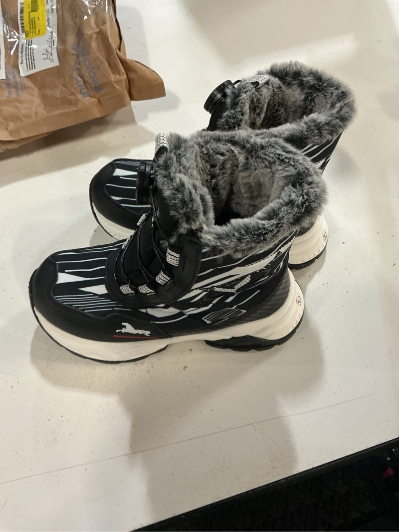 Condition photo showing Good Condition for fangfiup boys hiking boots kids hiking shoes girls outdoor warm winter snow boots adventure trekking shoes anti-skid sneakers steel buckle durable comfortable 32