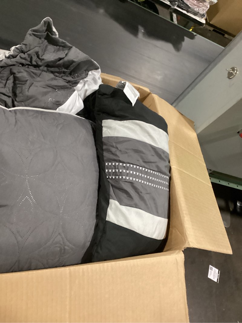 Condition photo showing Good Condition for Chezmoi Collection Loft 8-Piece Luxury Striped Comforter Set (Queen, Black/Gray/White)