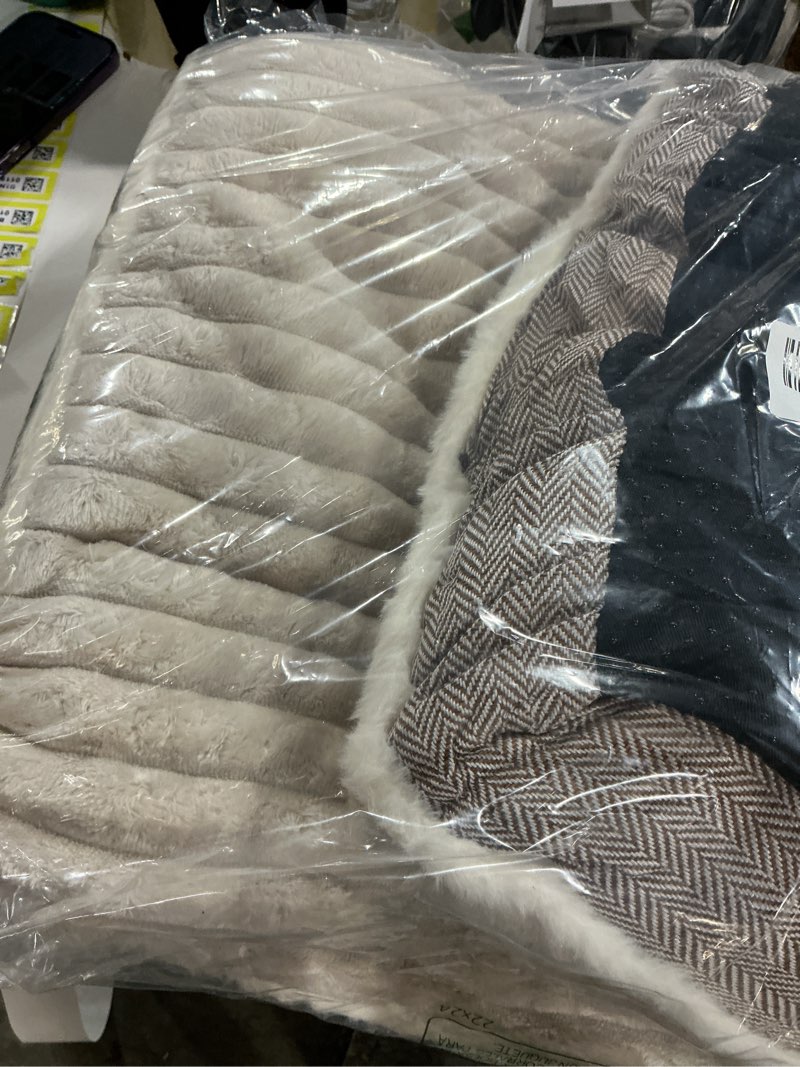 Condition photo showing Good Condition for Dog Bed for Large Dogs, Dog Mattress with Pillow for Crate Kennel, Sofa pet Bed, Super Soft pet Bed for Medium, Jumbo, Small Dogs Breeds (Beige, Medium:(30”x20 x3 30"L x 20"W x 3"Th Beige