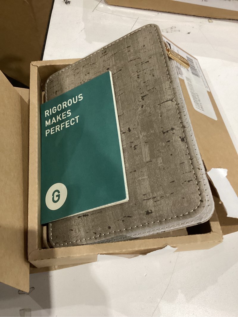 Condition photo showing New/Like New for MR.GREEN Cuticle Nippers Nail Manicure Scissors Cuticle Clippers Trimmer Dead Skin Remover Stainless Steel Cutters Beauty Tool With Pusher (Mr-1028+Pusher)