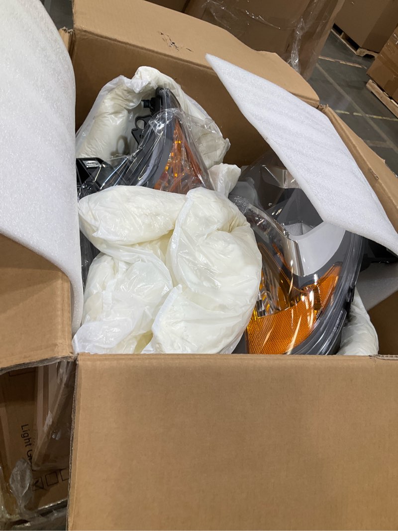 Condition photo showing Good Condition for 5 pins headlight assembly w/o drl compatible with dodge ram promaster 1500 2500 3500 2014-2022 headlamp, replacement for 4725944aj 4725945aj, chrome housing amber corner chrome housing amber corner 5pins w/o drl
