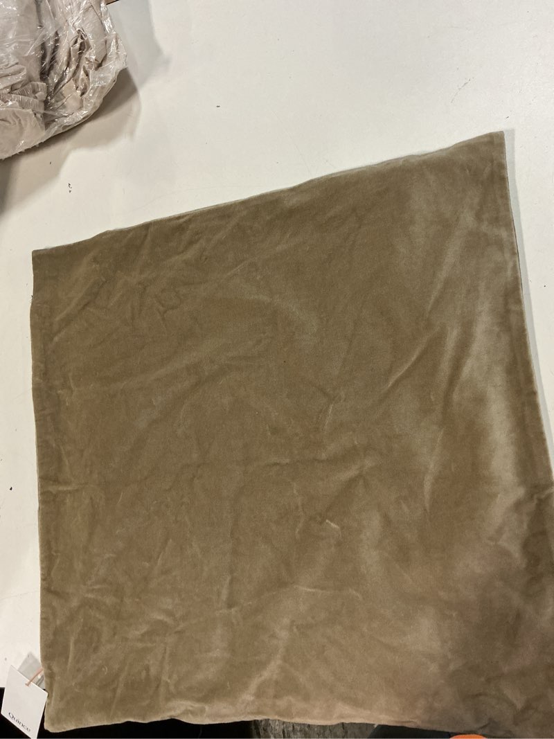Condition photo showing New/Like New for quince cotton velvet pillow cover 20x20 tan  