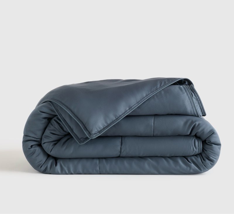 Condition photo showing Good Condition for bamboo comforter, king/cal king, nightfall