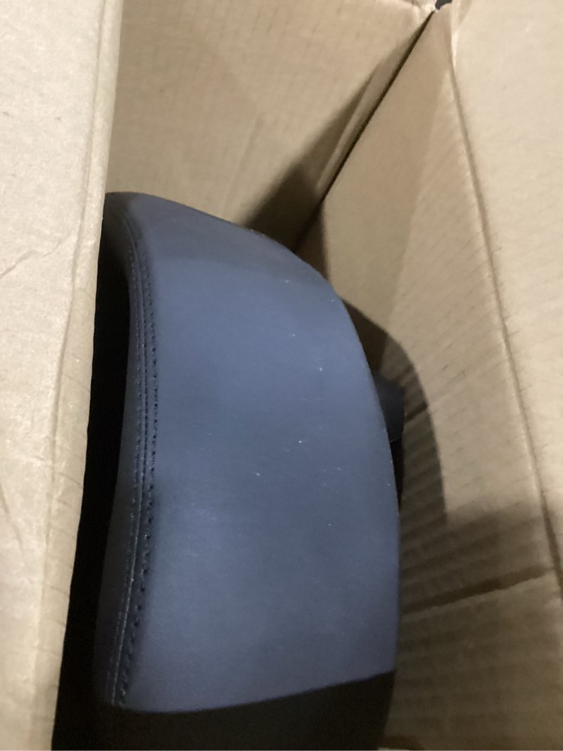 Condition photo showing Good Condition for noseless bike seat cushion