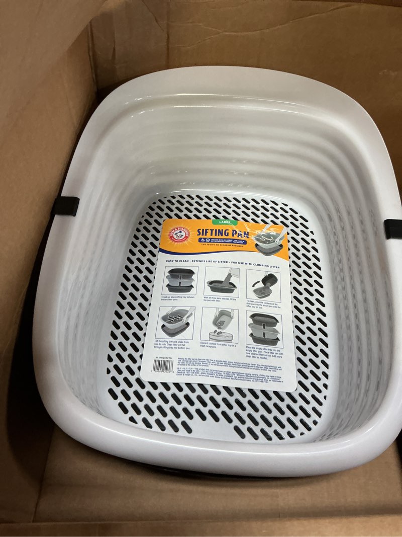 Condition photo showing Good Condition for arm & hammer large sifting litter box scoop free cat litter tray with microban, made in usa