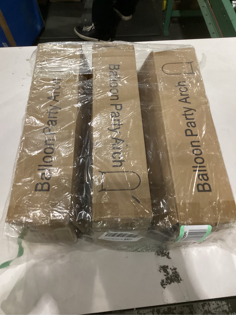 Condition photo showing New/Like New for Metal Arch Backdrop Stand, Set of 3 (4ft / 5ft / 6ft) Gold Arch Backdrop with 12 Ground Nails, Stable Arched Background Stand for Wedding, Baby Shower, Birthday Party, Photography 4/5/6 ft