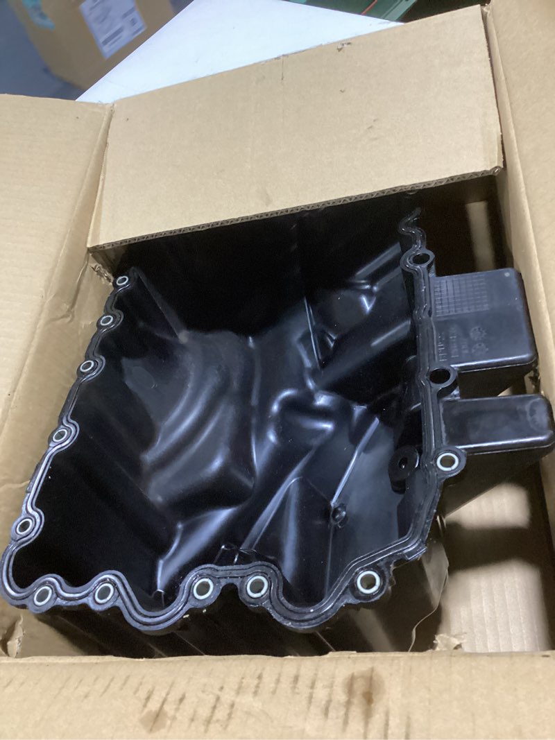 Condition photo showing Good Condition for engine oil pan sump with drain plug compatible with bmw 228i 320i 328i 428i 528i x1 z4 2012 2013 2014 2015 2016 2017 l4 l6 2.0l turbocharged replacement for 11137618512