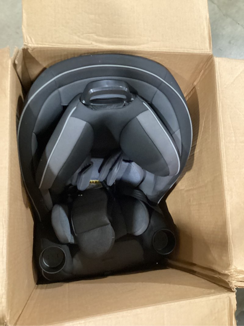 Condition photo showing Good Condition for safety 1st grow and go all-in-one slim convertible car seat, rear facing, 5-40 lbs, forward facing (