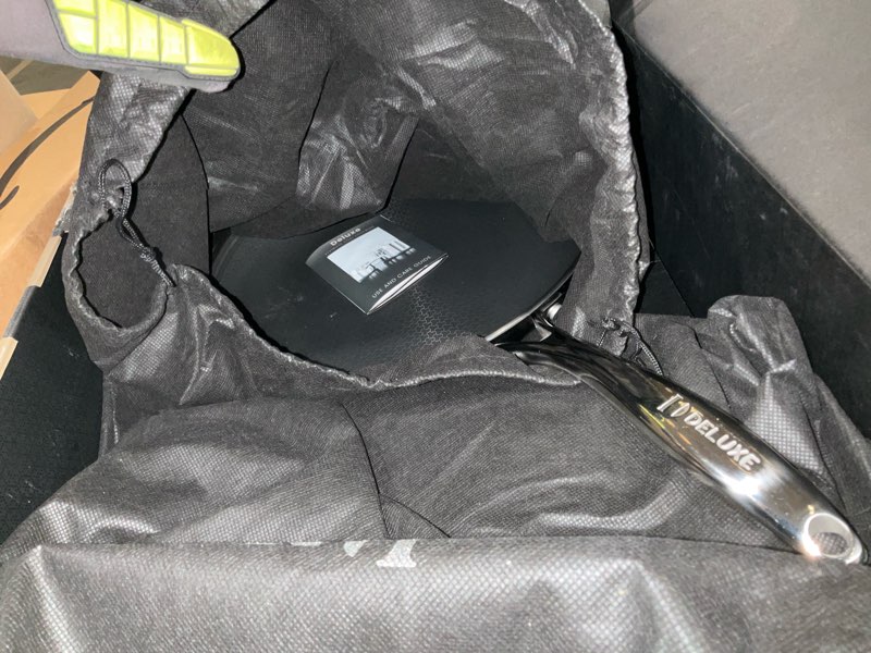 Condition photo showing As Is for hexclad hybrid cookware set