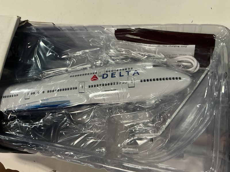Condition photo showing Good Condition for 24-Hours 1/130 Scale Delta Boeing 747 Model Airplane With LED Light (Touch or Sound Control) for Adults, Decoration and Displays Delta 747