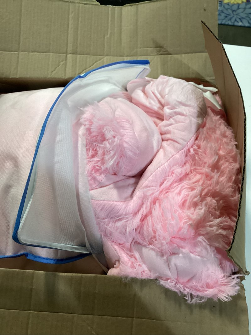 Condition photo showing Good Condition for Smoofy Fluffy Full Size Comforter Set, Faux Fur Pink Comforter Set, Luxury Fuzzy Bedding Set, Soft Shaggy Full Bed Set for All Season, 3 Pieces - 1 Comforter & 2 Pillowcases Pink Full
