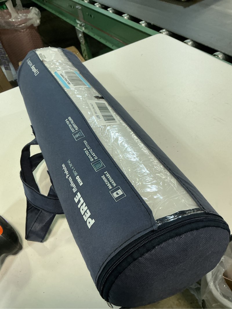 Condition photo showing New/Like New for yatas bedding perle quilted fitted mattress protector, machine washable and easy care, superior protection and comfort,100% cotton breathable top, white (white, king) - 76"x80" - 14" deep pocket white king