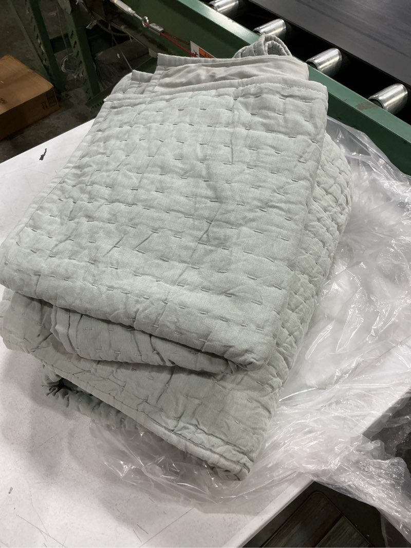 Condition photo showing Good Condition for european linen cotton stitch quilt set, full/queen, mist