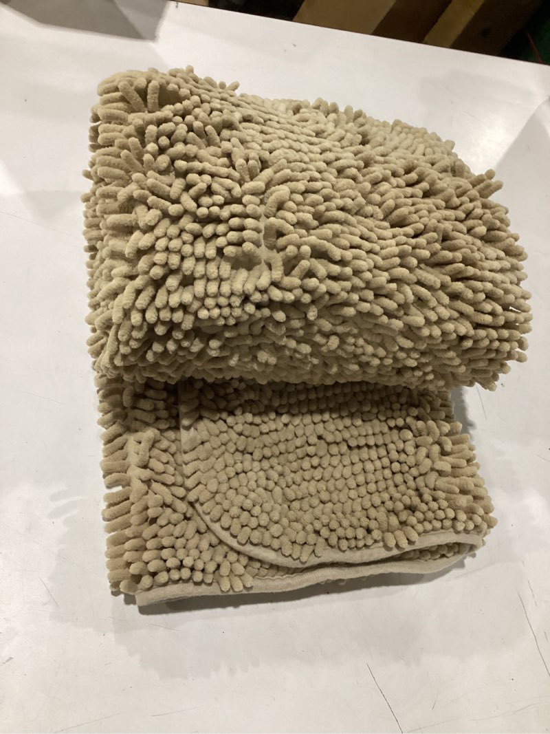 Condition photo showing Good Condition for olanly dog door mat for muddy paws 48x30, absorbs moisture and dirt, absorbent non-slip washable doormat, quick dry chenille mud mat for dogs, entry indoor entryway carpet for inside floor, beige beige solid 48" x 30"