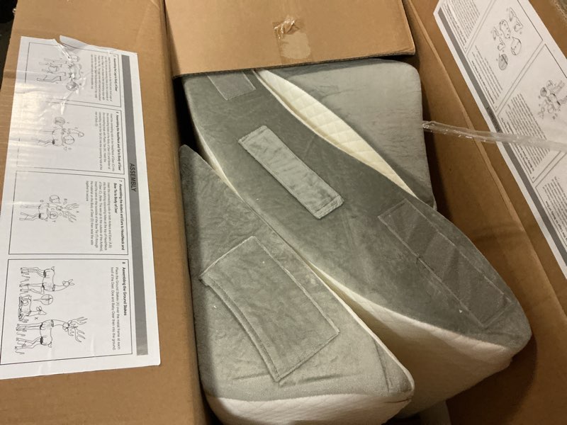 Condition photo showing Good Condition for Yojoker 4PCS Orthopedic Bed Wedge Pillow Set for Sleeping, Post Surgery Foam Pillow for Body, Back and Leg Pain Relief, Triangle Adjustable Support Pillow - Acid Reflux, Anti Snoring & GERD Sleeping White 4PCS