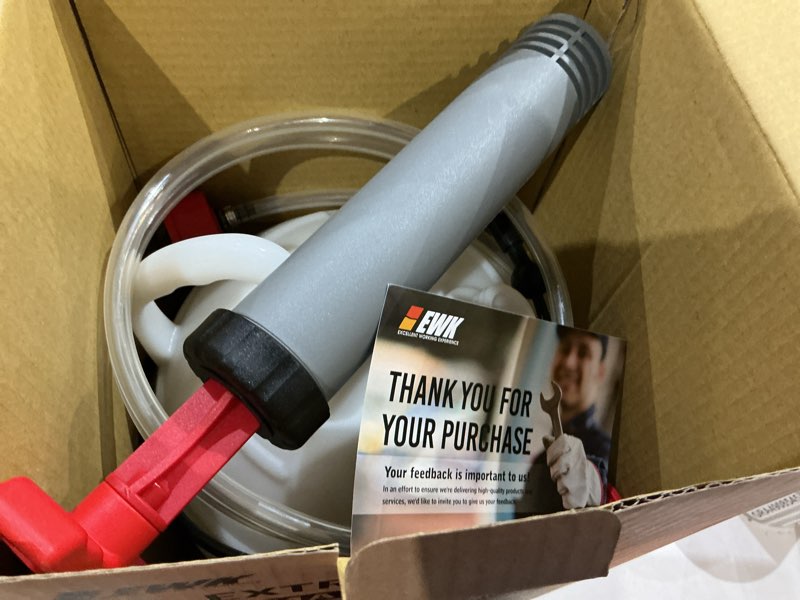 Condition photo showing Good Condition for ewk 6l vacuum oil extractor pump, portable fluid extractor oil change pump for automotive, marine boat, jet ski, fast oil change & quick drain fluid transfer pump