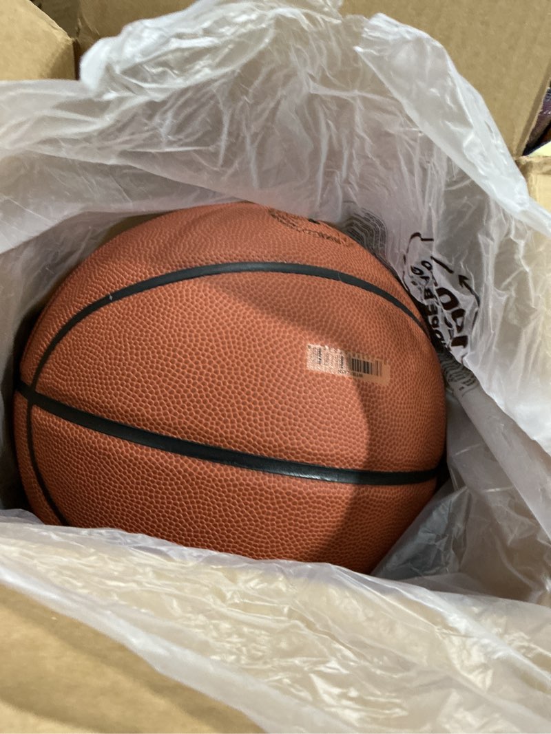 Condition photo showing Good Condition for wilson ncaa final four basketball - 29.5" and 28.5" size 7 - 29.5"
