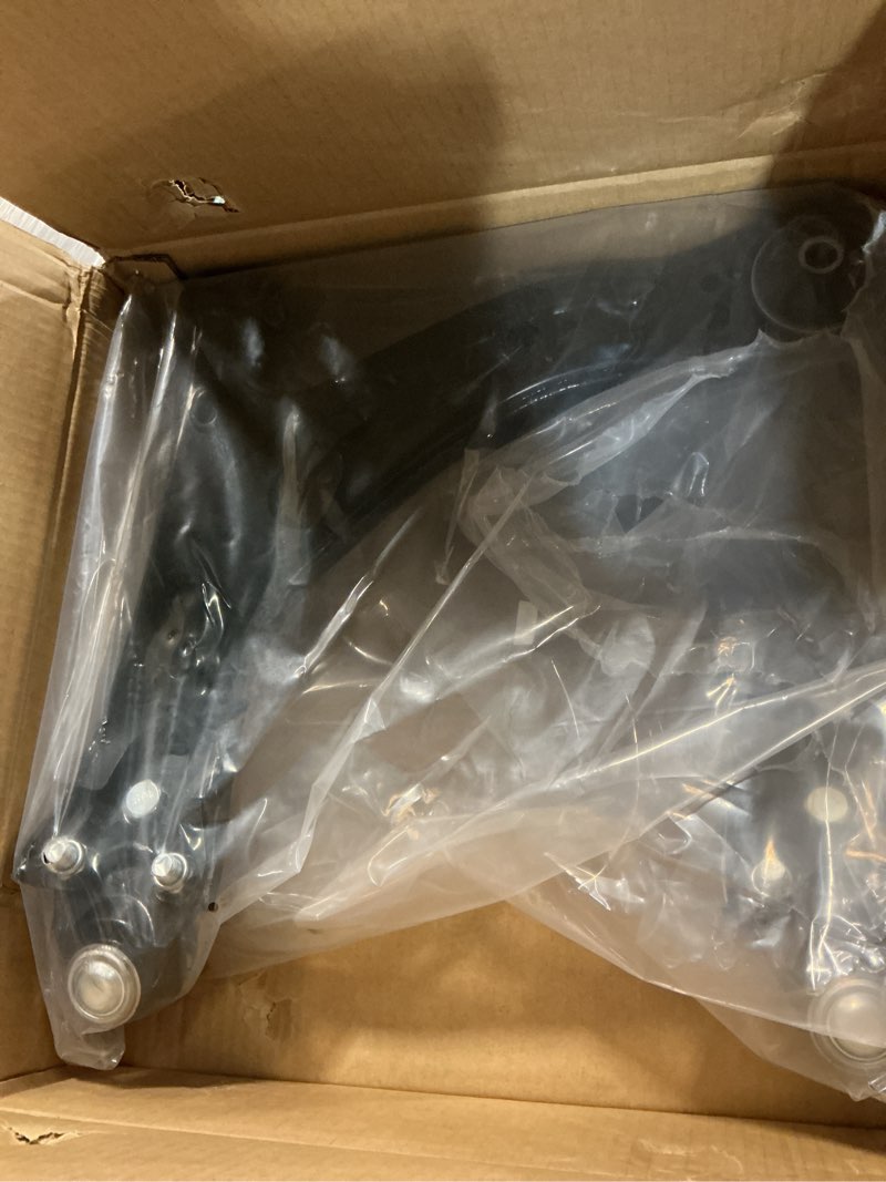Condition photo showing Good Condition for auqdd 2pc suspension front lower control arm and ball joint assembly compatible with 2014 2015 2016 2017 2018 to-yota corolla (replace # k623677 k623676 4333009670 4806802301 4333029425 4806802300)