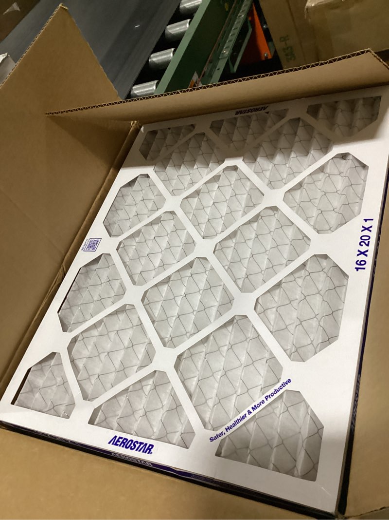 Condition photo showing New/Like New for aerostar 16x25x1 merv 4 pleated air filter, ac furnace air filter, 6 pack (actual size: 15 3/4\\\"x 24 3/4\\\" x 3/4\\\") 4 pack merv 4basic