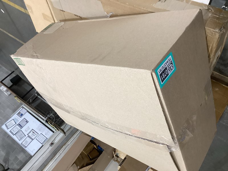 Condition photo showing Good Condition for cushion