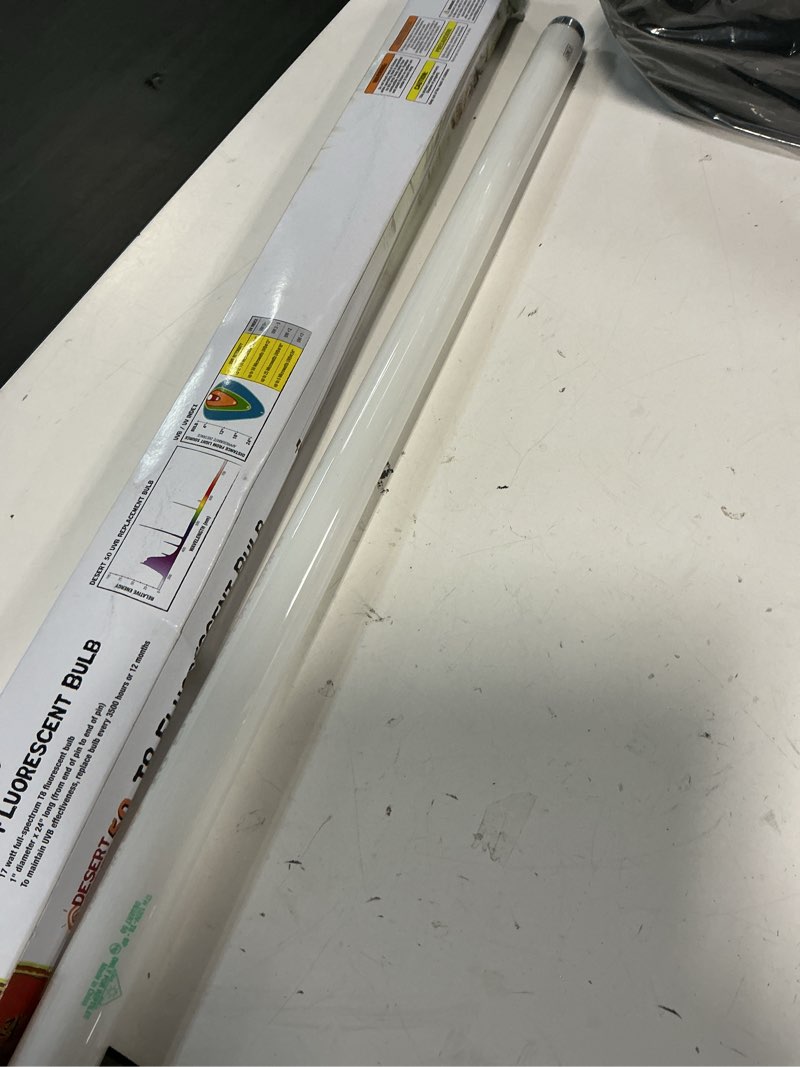 Condition photo showing Good Condition for Zilla T8 Fluorescent Bulbs Desert Series 50, 17 Watts 24" - 17 Watt Desert