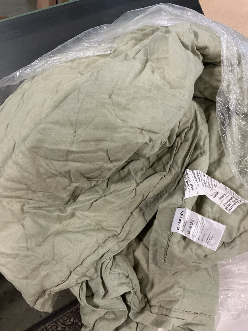 Condition photo showing As Is for quince european linen dream quilt 1 piece, willowleaf, king/cal king quilt